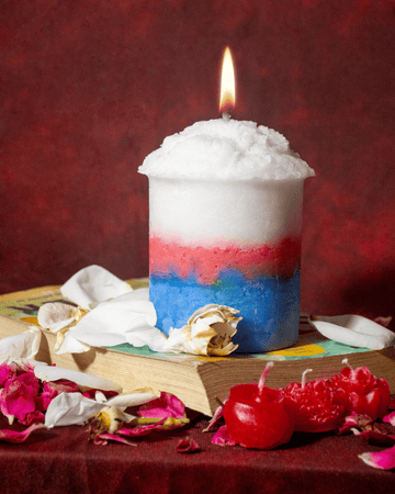 AmberWick Tricolor Candle, Glow of Unity & Pride(AWD10)