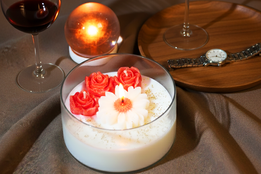 AmberWick Floral Candle, Luxury Glow in Glass(AWD17)